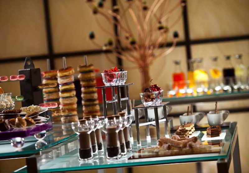 Courtyard By Marriott Doha City Center Dış mekan fotoğraf